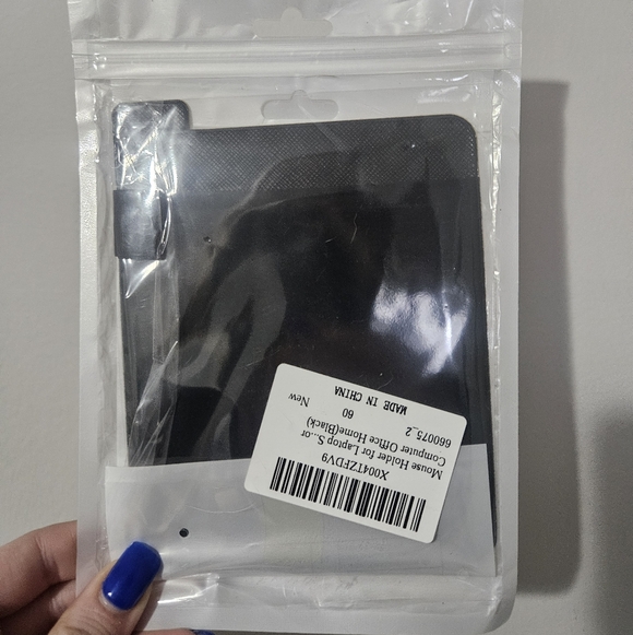 Other - NWT Black Mouse Holder Pocket For Laptop Computers